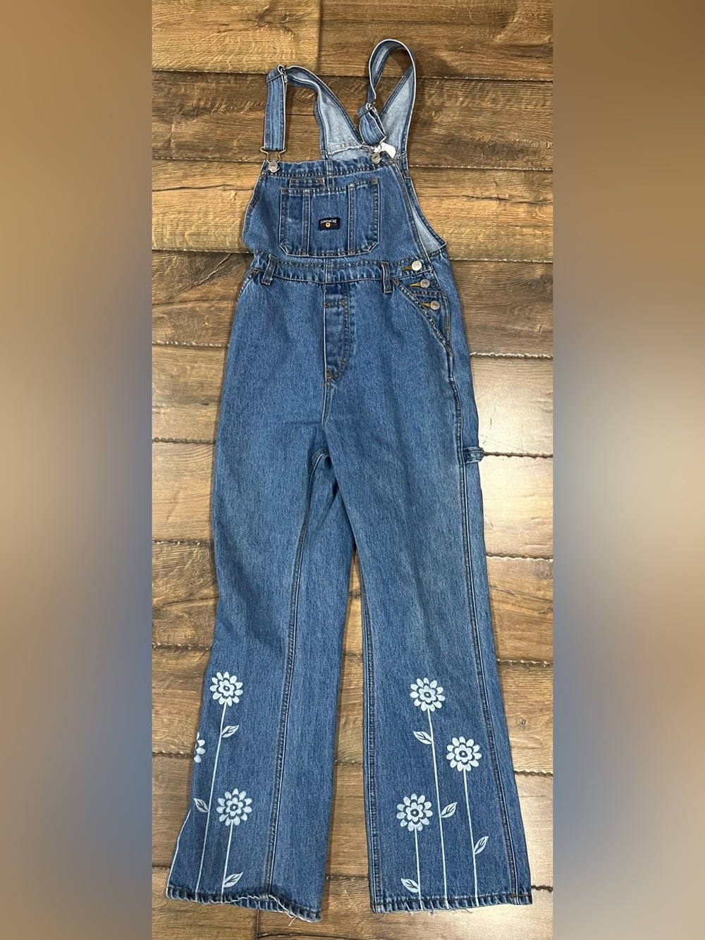 JORDACHE JEAN Overalls with flowers size Large (12-14)